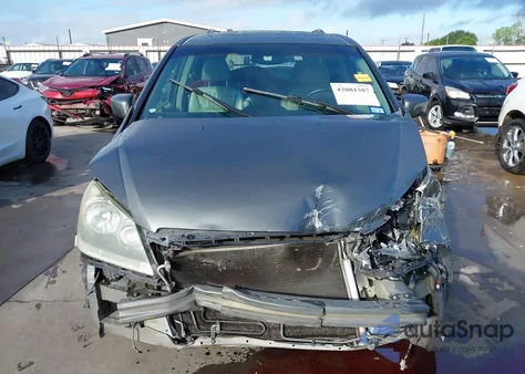 2007 Honda Odyssey Touring z USA, uszkodzony, nr VIN 5FNRL38857B100052